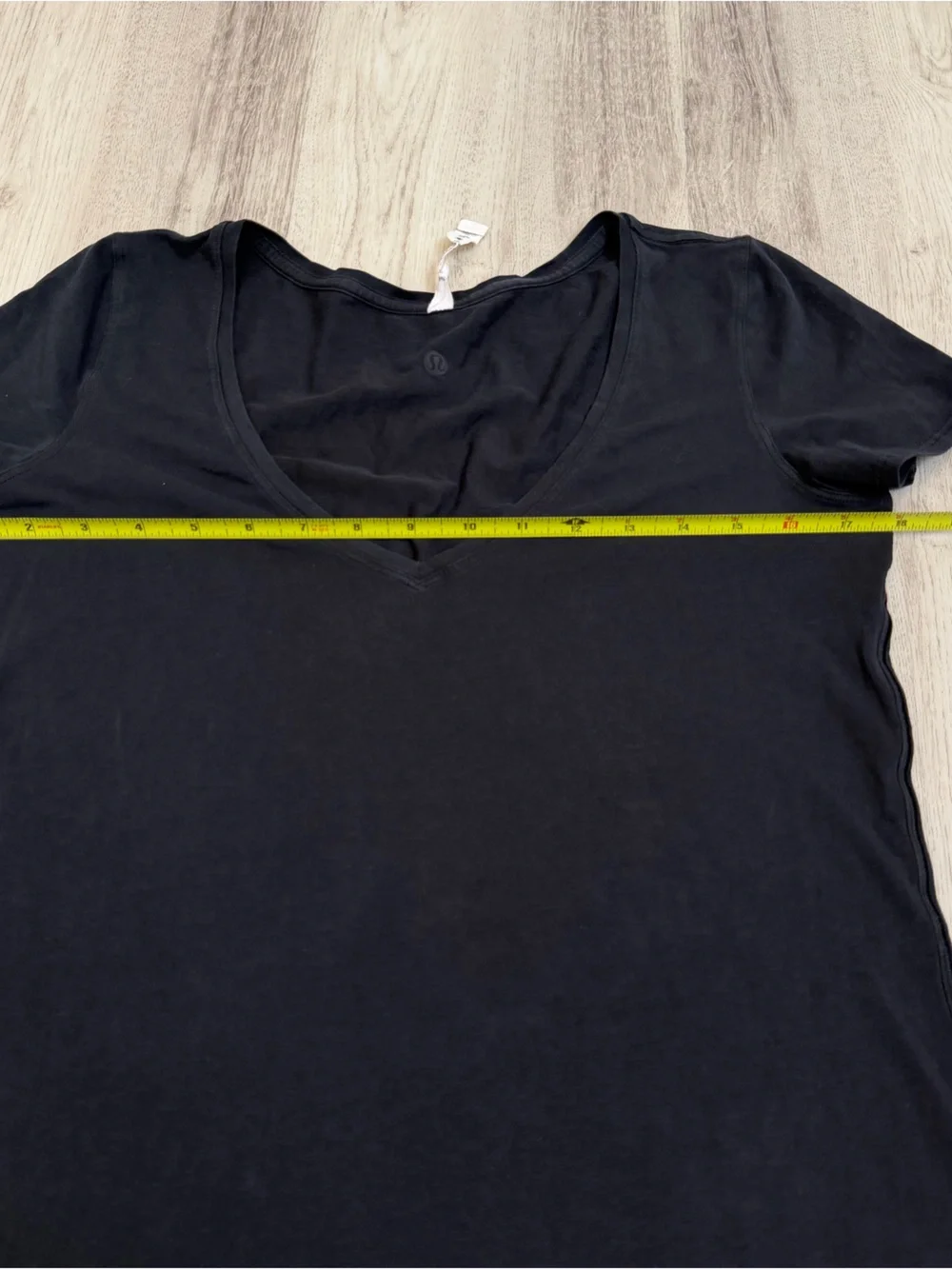 lululemon athletica 18 pit